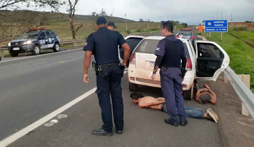 Ap S A O De Tentativa De Latroc Nio Em Jacutinga S O Presos Em