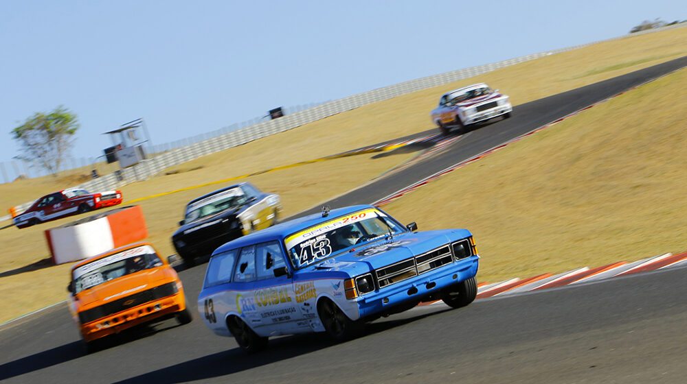 Ligeirinho conquista terceiro lugar na Old Stock Car Race