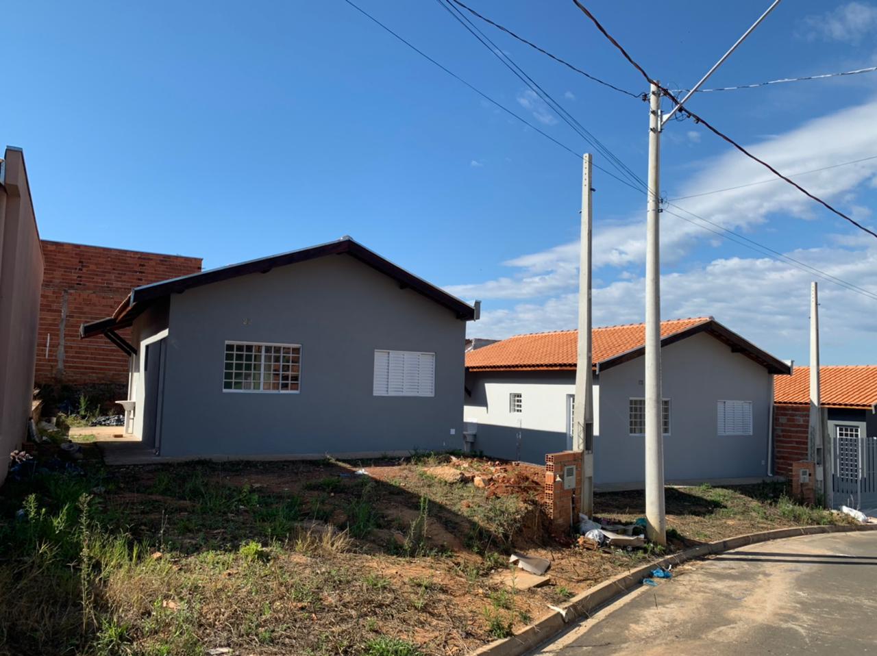 Vende-se casa - Condomínio Alexandre Marcatti -  R. do Cubatão, Cubatão - 2 dormitórios, Sala, Cozinha, banheiro e Área de serviço. R$ 160 mil