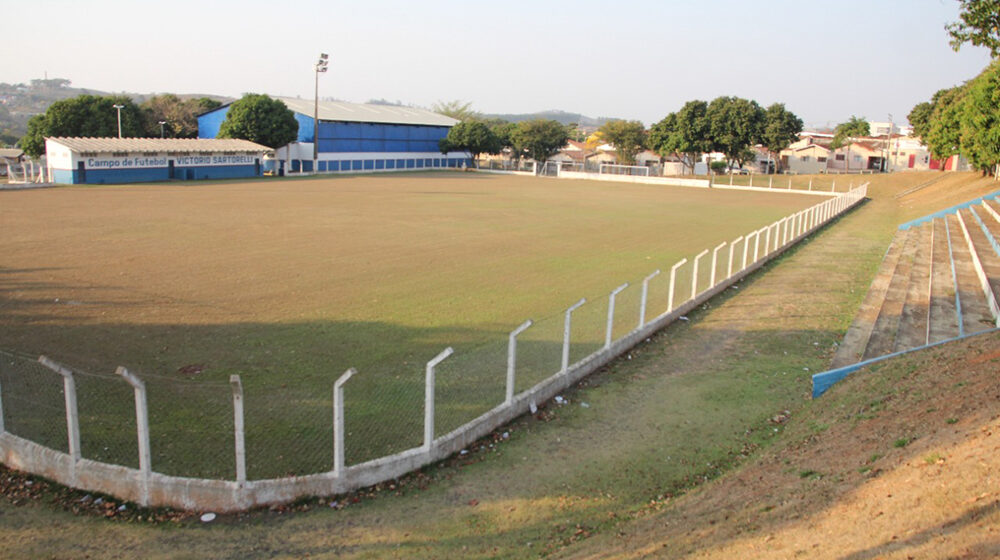 Campos são reabertos para utilização nos fins de semana