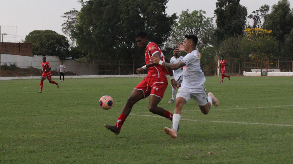 Sub-20 vence mais uma e se aproxima da classificação