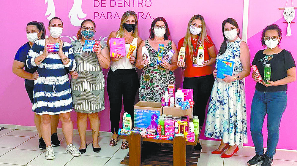 CNA entrega produtos de higiene ao Centro da Mulher