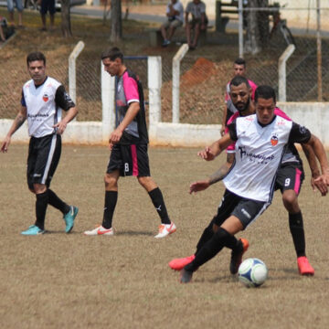 Domingo de goleadas na Copa Transição