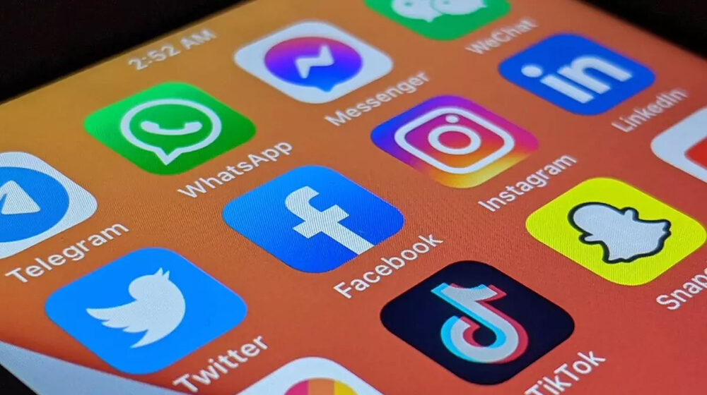 Acessos ao WhatsApp, Facebook e Instagram retornam após quase sete horas