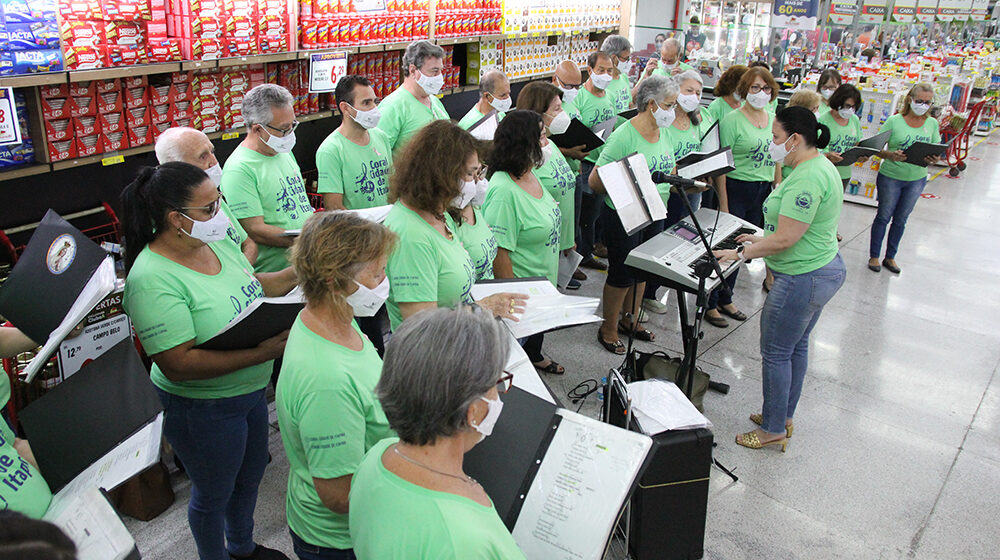 Novo espetáculo da Tardenata beneficia Associação Pétalas