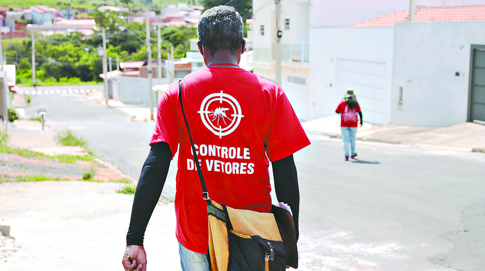 Saúde mantém alerta para avanço da dengue