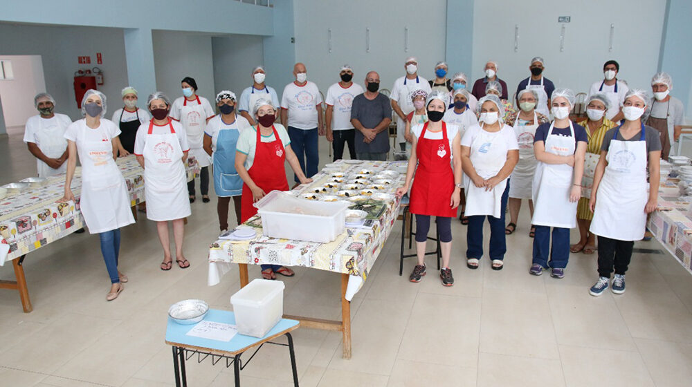 Núcleo oferece almoço especial de Natal