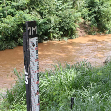 Defesa Civil intensifica alertas e ações para período de chuvas