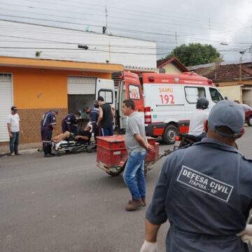 Idoso recebe descarga elétrica ao fazer manutenção em telhado