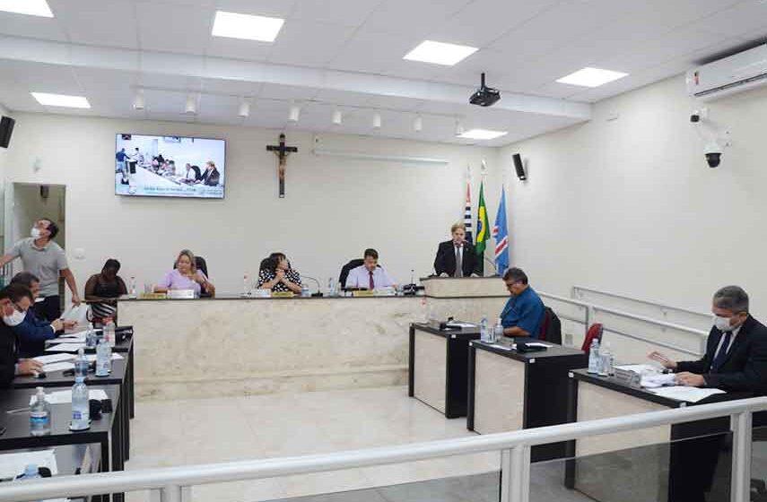 Comissão da Câmara propõe 11% de aumento para prefeito, vice e secretários