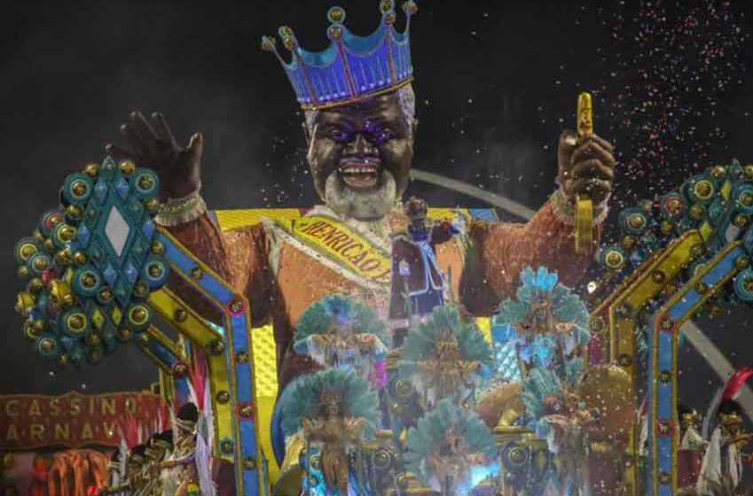 Henricão ganha homenagem em carro alegórico do carnaval de São Paulo