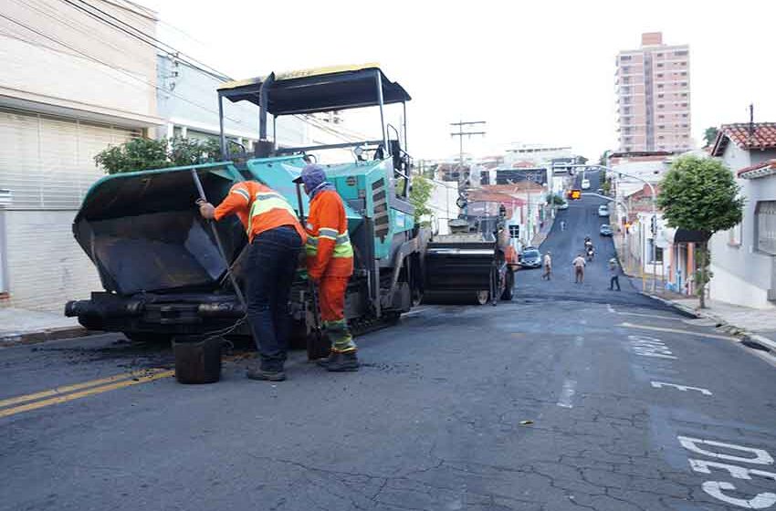 Recapeamento da Rua XV irá alterar o trânsito do Centro nos próximos dias