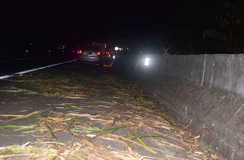 Sujeira na pista causa acidente na SP-147