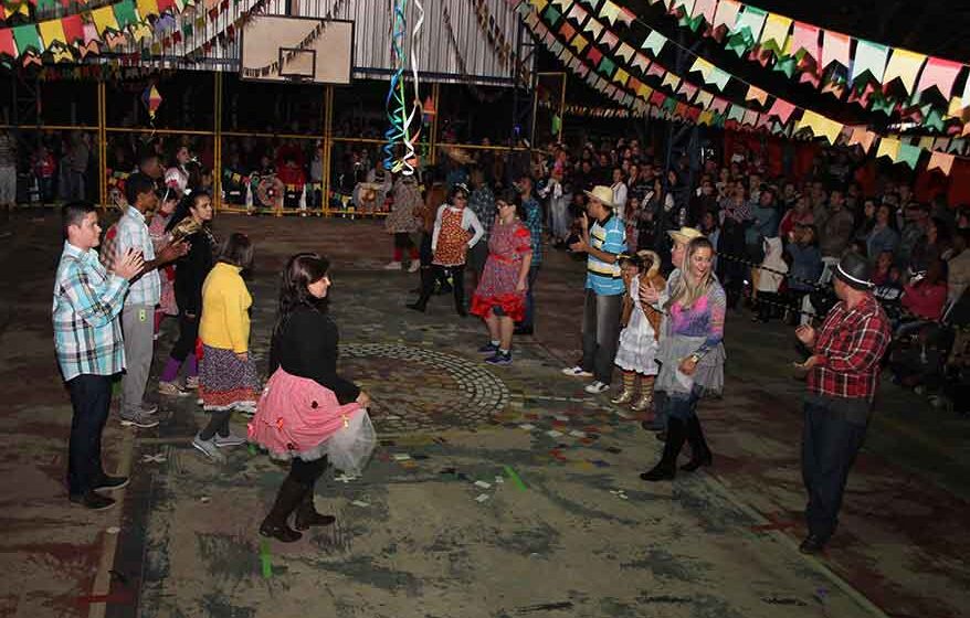 Apae volta a realizar sua tradicional festa junina