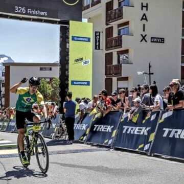 Ciclista itapirense é destaque na França