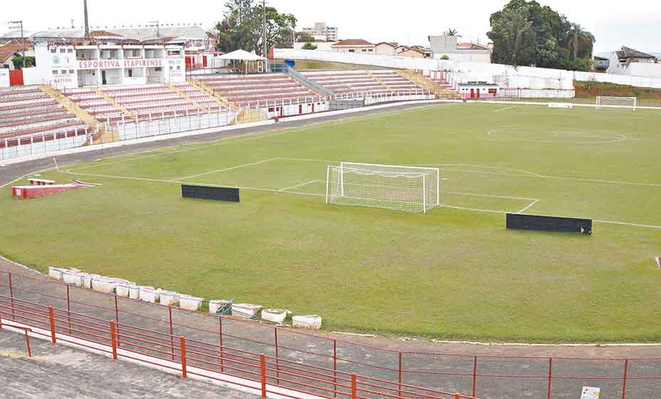 De olho na semifinal, um empate basta para a Esportiva hoje