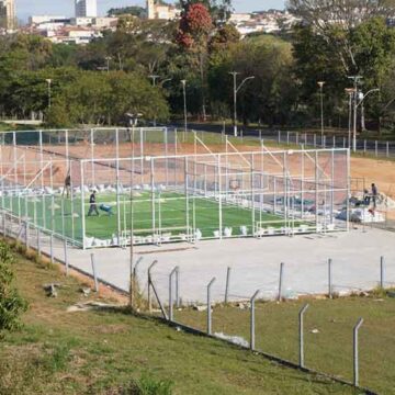 Encosta do “Penhão” começa a receber complexo esportivo