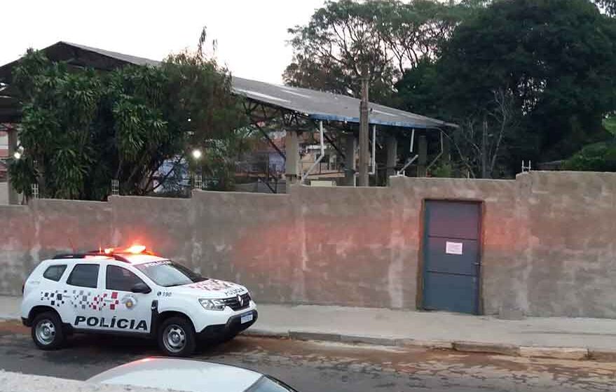 Homem morre após cair de telhado em escola no Jardim Rachel