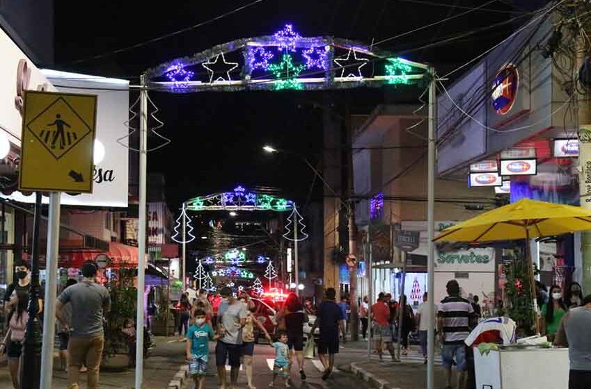 Horário especial de funcionamento do comércio tem início nesta quinta