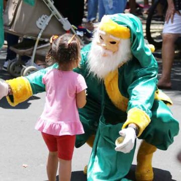 Noéis Anônimos levam o encanto do natal pela 23ª vez