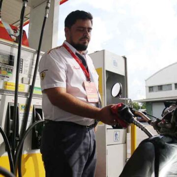 Preço dos combustíveis terminam ano em queda; previsão é de aumento em 2023