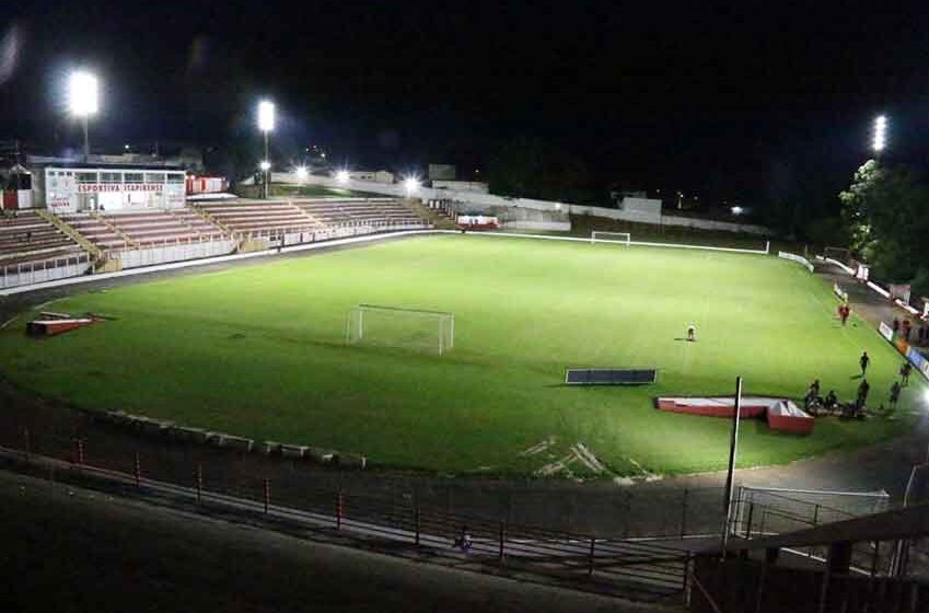 Esportiva defende liderança contra o Barretos com nova iluminação no “Chico Vieira”