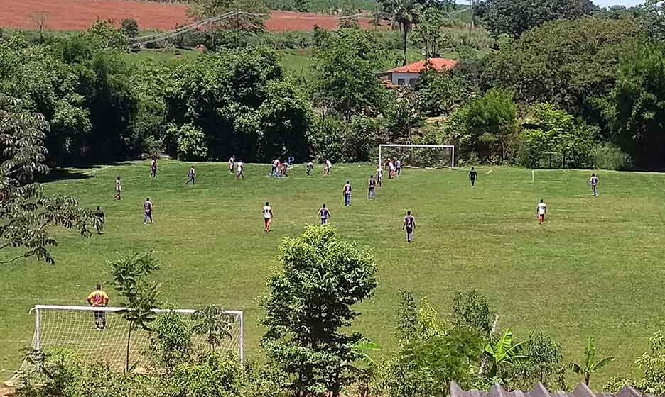 Tradicional praça esportiva no Bairro dos Limas deixa de existir