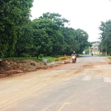 Rua Pedro Mandato é liberada para o tráfego de veículos