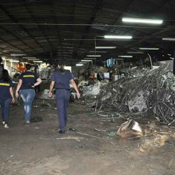 Hidrômetros são encontrados em galpões de sucatas localizados na Itapira/Amparo