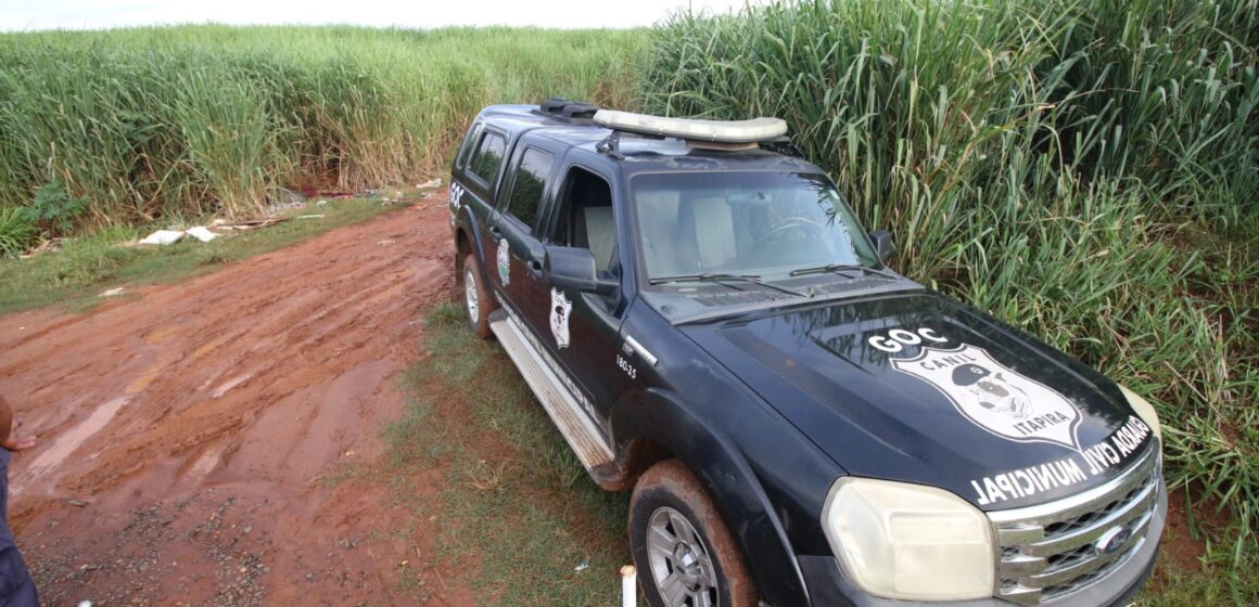 Corpo parcialmente carbonizado é encontrado no Zé Branco