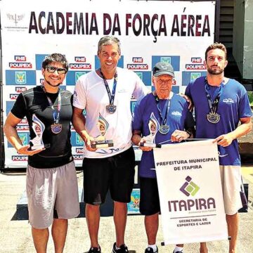 Natação Master disputa primeira do ano com direito a homenagens a Zé Barretto