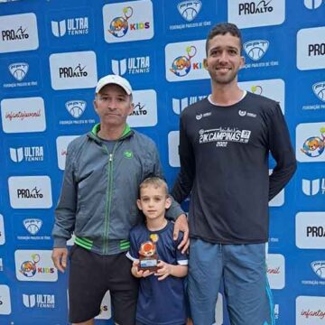 João Santos estreia na federação com título na Copa Futuro Kids de Tênis