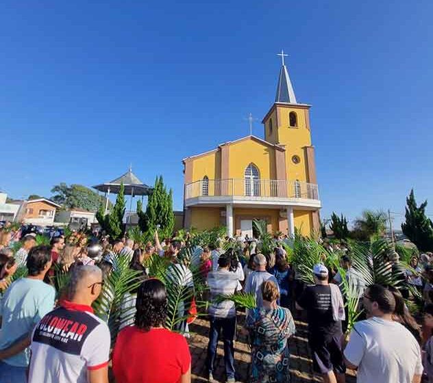 Católicos marcam presença na abertura de mais uma Semana Santa