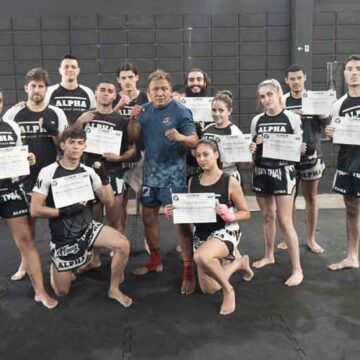 Equipe Alpha Muay Thai recebe certificação internacional