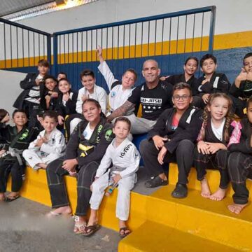 Jiu-Jítsu da Recreativa conquista 15 medalhas na Copa RMC