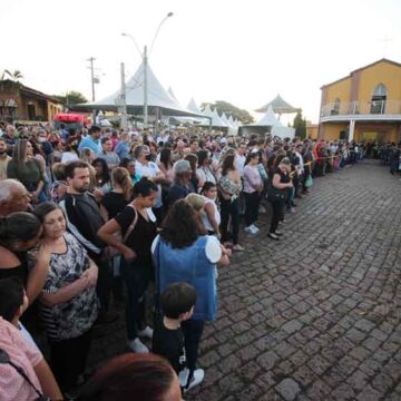 Procissão deverá atrair milhares de pessoas no encerramento da Festa