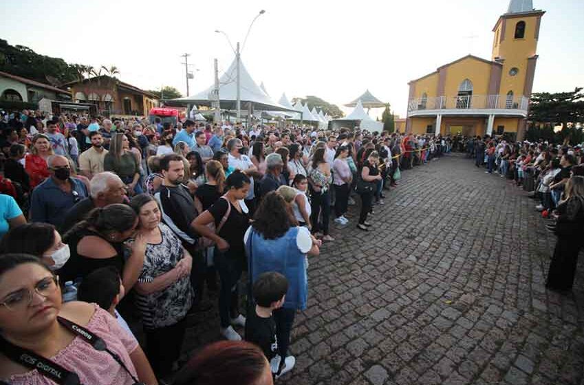 Procissão deverá atrair milhares de pessoas no encerramento da Festa