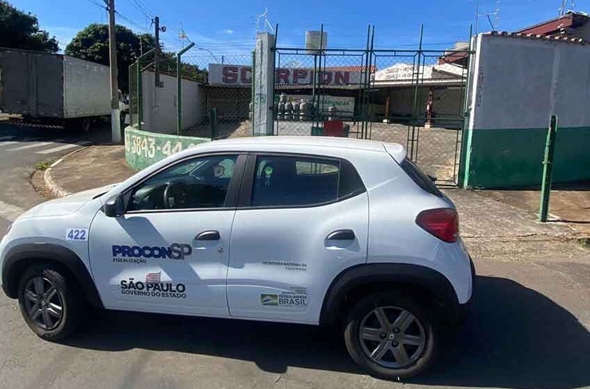 Procon fiscaliza 28 locais para cumprimento de novos preços dos combustíveis