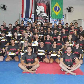 Recreativa sedia pela 1ª vez Graduação do Muay thai