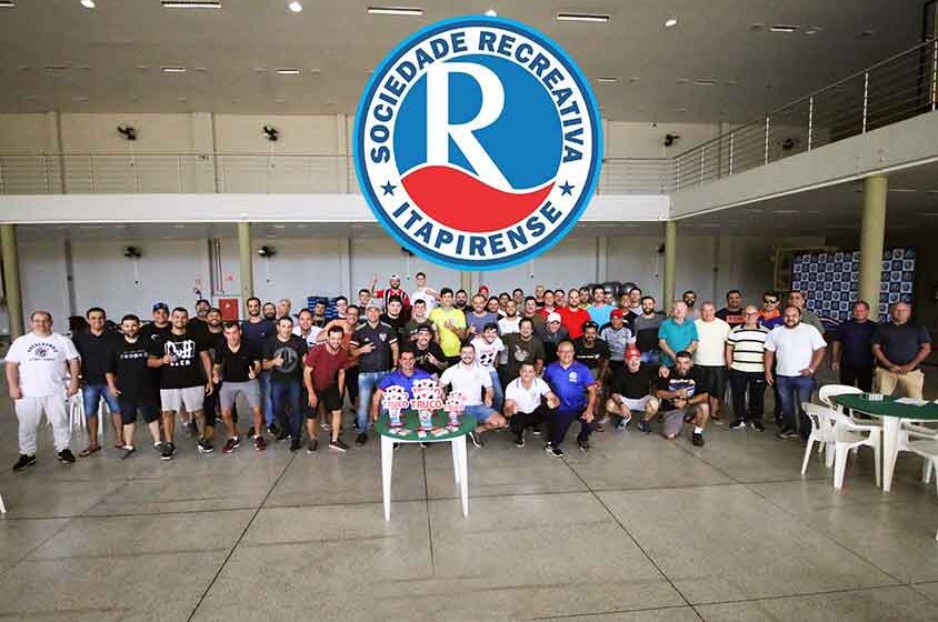 34 duplas participam do Torneio de Truco da Recreativa