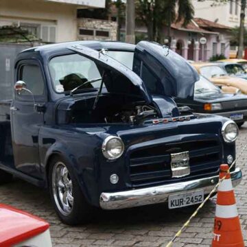 Encontro de carros antigos é atração do final de semana no Parque