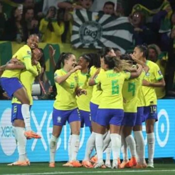 Brasil estreia na Copa com goleada por 4 a 0 em cima do Panamá