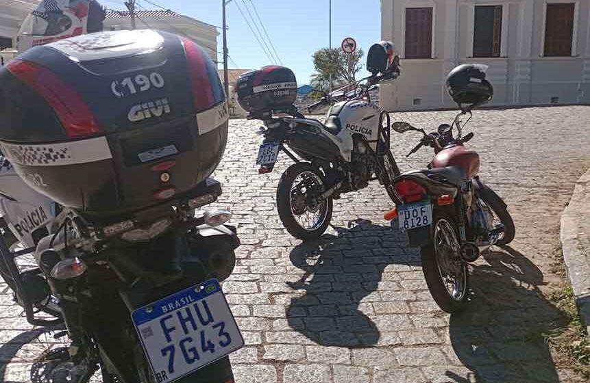 Moto com numeração “raspada” é apreendida após ação da PM