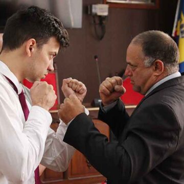 Vereadores irão tirar suas diferenças em luta de boxe