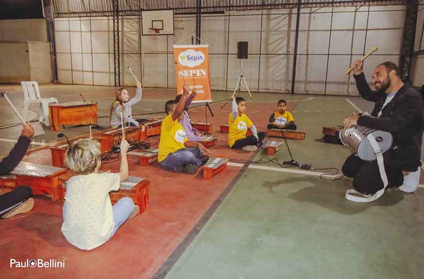 Homenagem aos pais no SEPIN envolveu projeto de musicalização