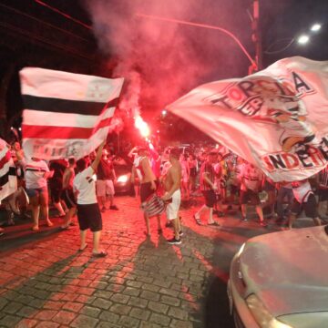 Torcida tricolor faz a festa pelo título inédito da Copa do Brasil