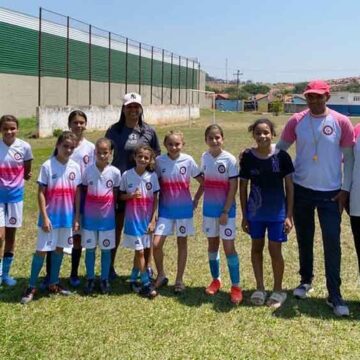 Ferroviária seleciona oito meninas de Itapira para o futebol feminino