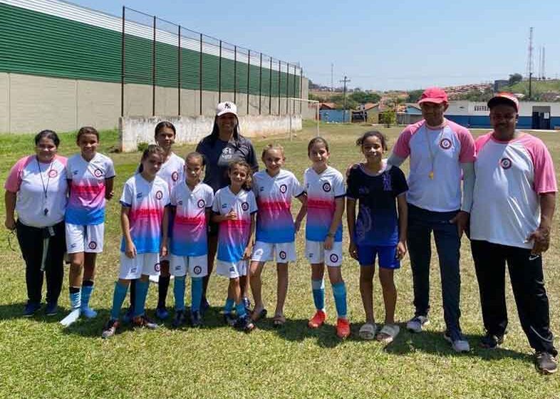 Ferroviária seleciona oito meninas de Itapira para o futebol feminino