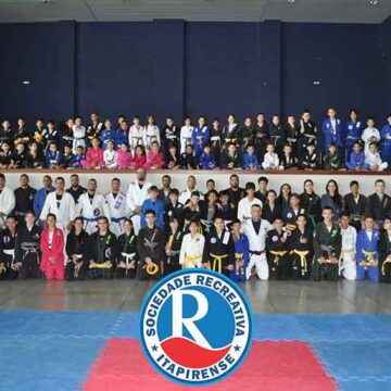 Em ano especial, Jiu-Jitsu da Recreativa promove graduação recorde