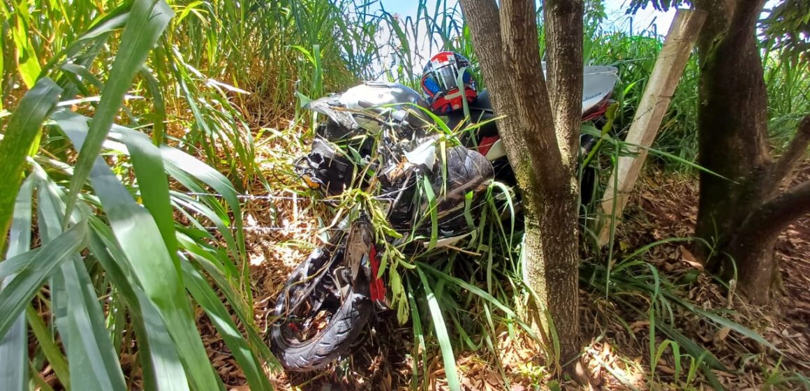 Hayabusa colide contra caminhão na Itapira/Mogi